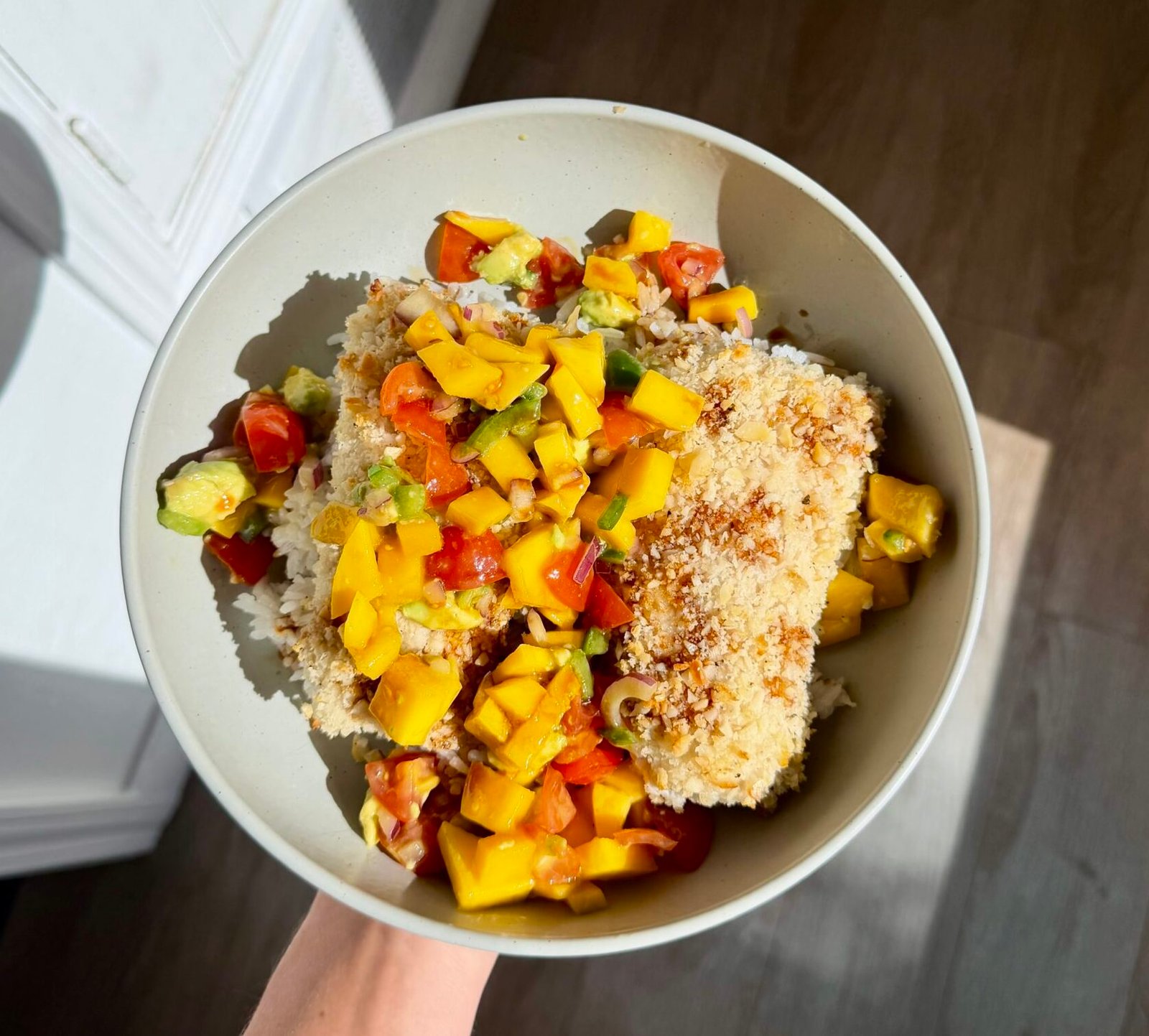 Macadamia Nut Crusted Mahi Mahi with Mango Salsa